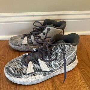 Nike Kids Sneakers in Gray and White Mesh